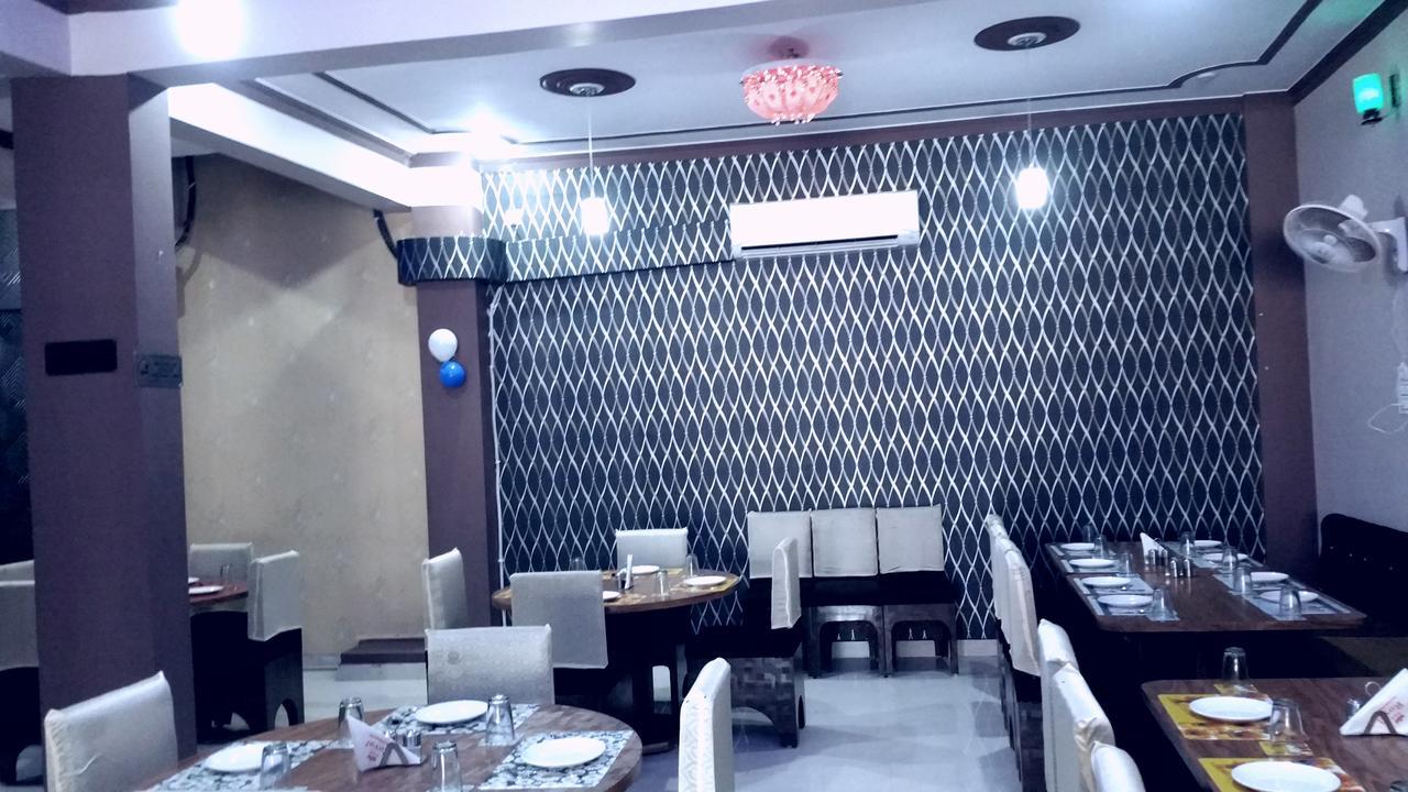 The Royal Hotel Chhatarpur Dış mekan fotoğraf
