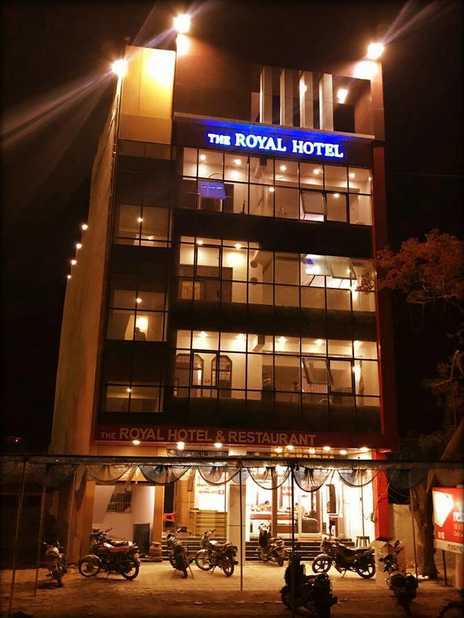 The Royal Hotel Chhatarpur Dış mekan fotoğraf